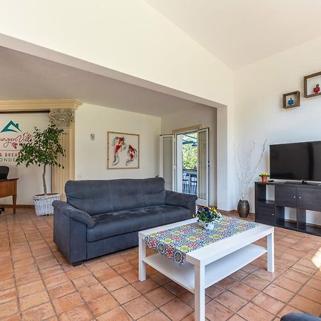 Bouganville Home 몬델로 외부 사진