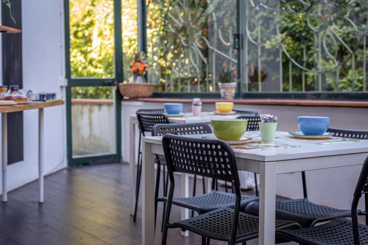 Bouganville Home 몬델로 외부 사진